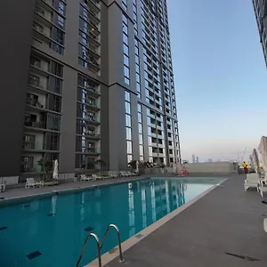 Beautiful 2 Bedroom Next To Business Bay - Sobha Creek Vista Dubai